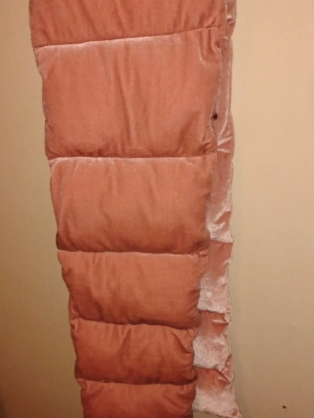 Steve Madden Velvet Puffy Scarf - Dusty Rose